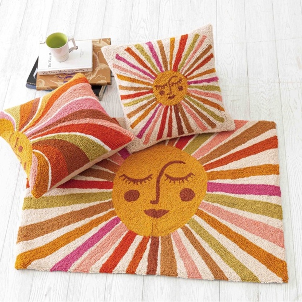 Handcrafted Retro Sunshine Hook Mat Rug